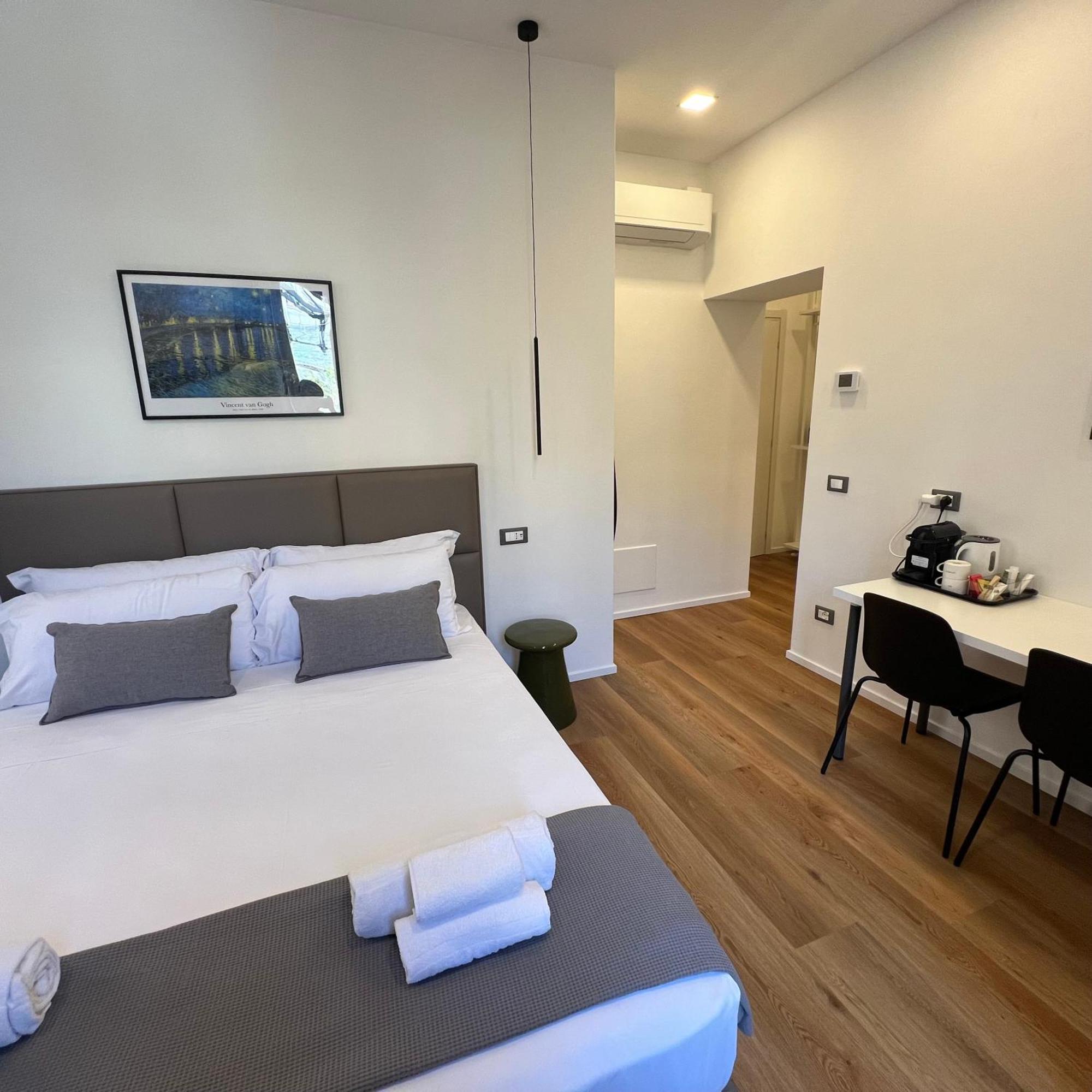 Sunrise Rooms La Spezia Exteriör bild